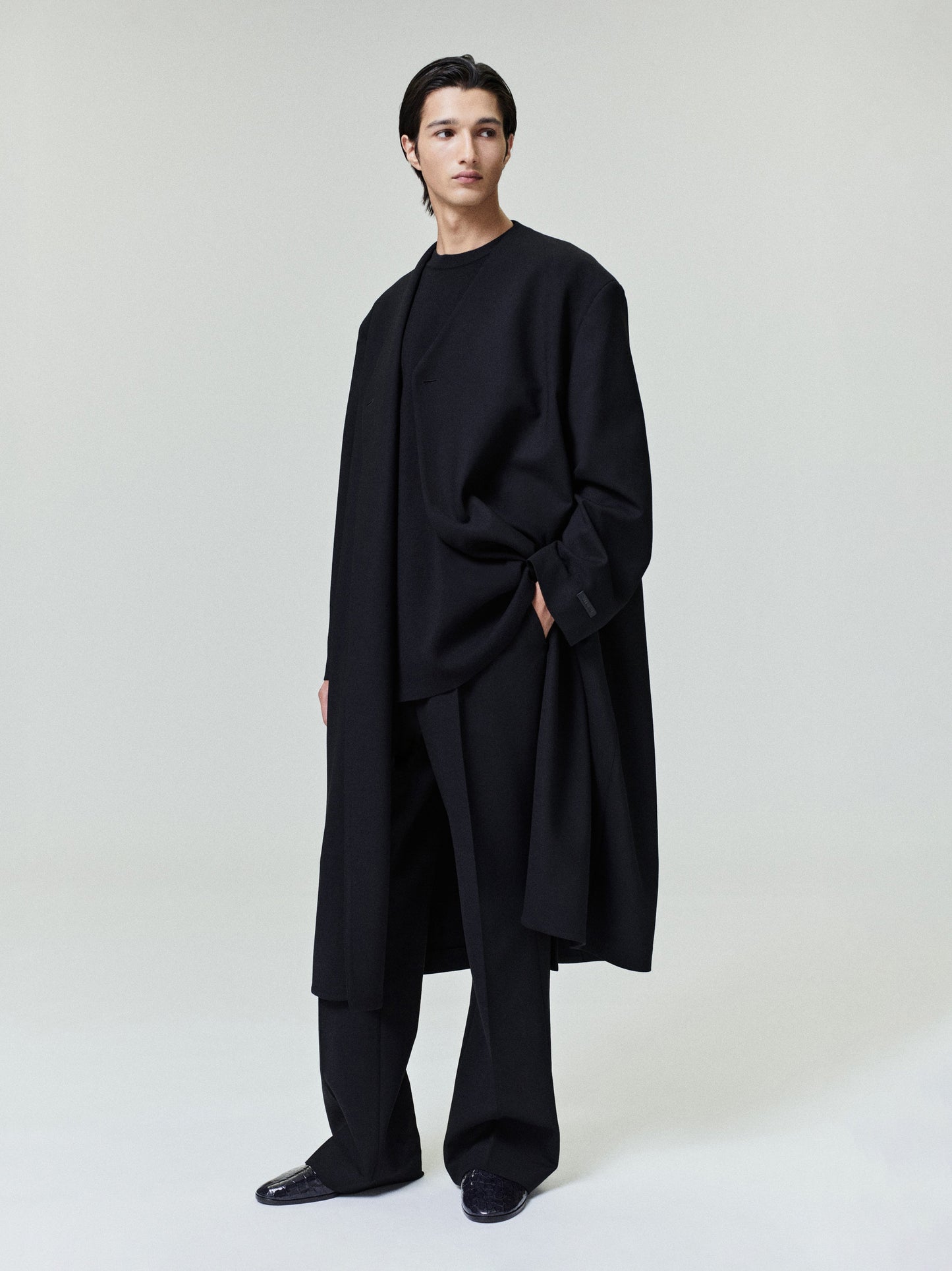 Double Weave Wool Double Breasted Lapelless Coat